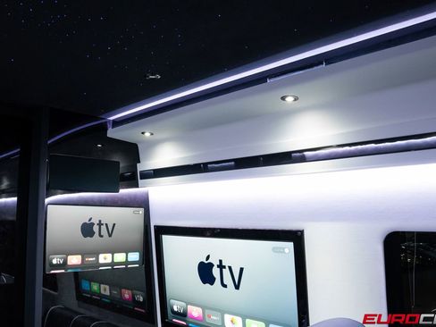 Used 2024 Mercedes-Benz Sprinter 3500 image 49