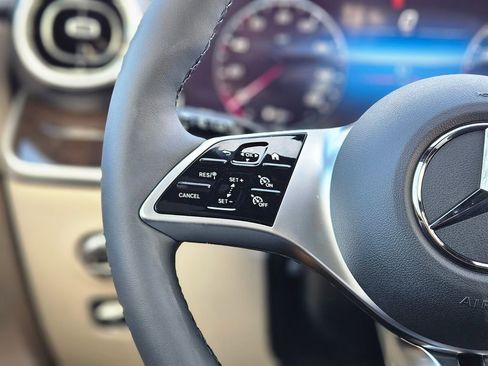 New 2026 Mercedes-Benz GLC 300 4MATIC image 25