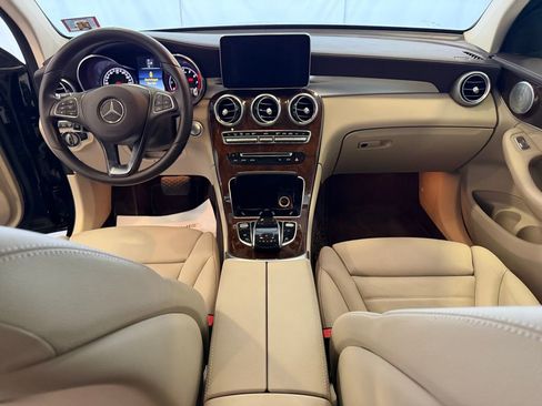 Used 2018 Mercedes-Benz GLC 300 4MATIC image 17