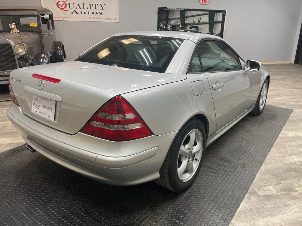 Used 2004 Mercedes-Benz SLK 320 image 18