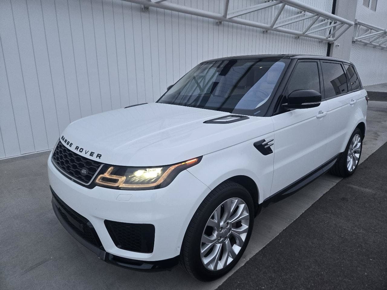 Used 2019 Land Rover Range Rover Sport HSE AWD/4WD image 7
