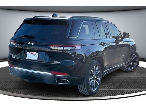 Certified 2025 Jeep Grand Cherokee Overland AWD/4WD image 15
