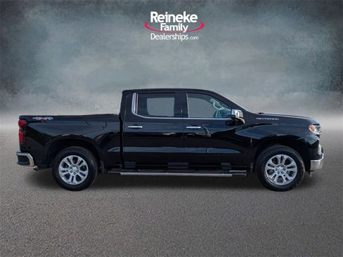 Used 2022 Chevrolet Silverado 1500 LTZ image 4
