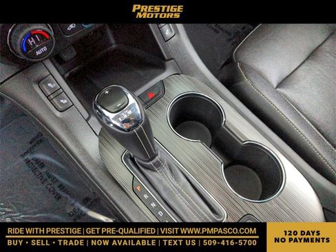 Used 2019 GMC Acadia SLT image 30