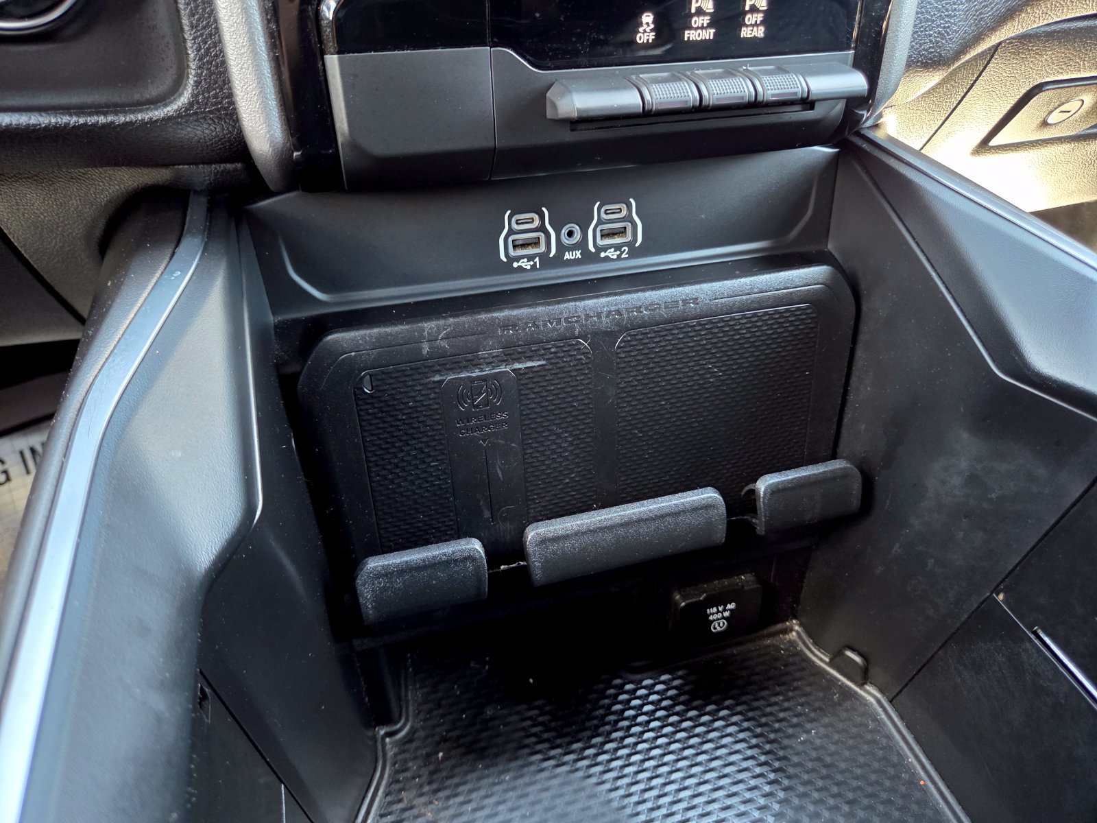 Used 2025 RAM 1500 Big Horn AWD/4WD image 35