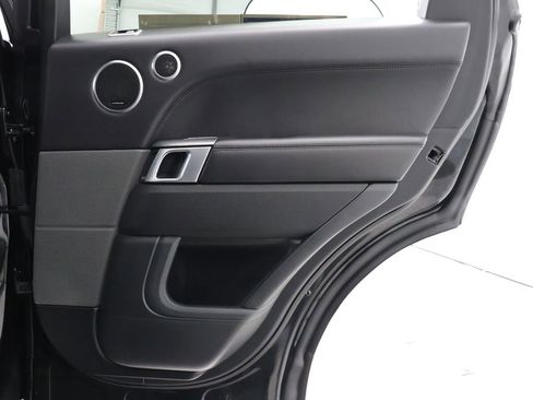 Used 2019 Land Rover Range Rover Sport HST image 42