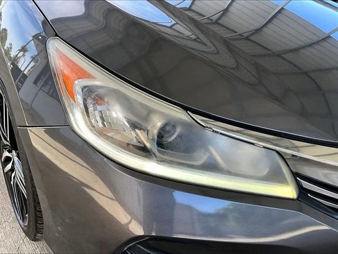 Used 2017 Honda Accord Sport image 28