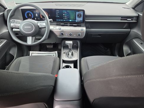New 2027 Hyundai Kona SE FWD image 17