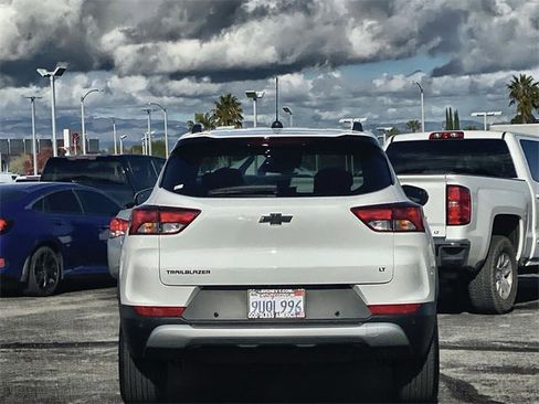 Certified 2025 Chevrolet TrailBlazer LT w/ Convenience Package image 6