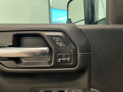 Used 2020 GMC Sierra 2500 Denali w/ Denali Ultimate Package AWD/4WD image 25