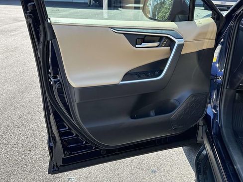 Used 2025 Toyota RAV4 Limited w/ Weather Package image 5