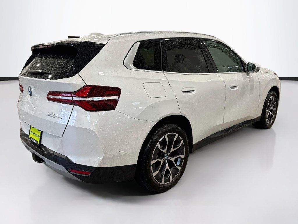 Used 2025 BMW X3 xDrive30i w/ Premium Package AWD/4WD image 5