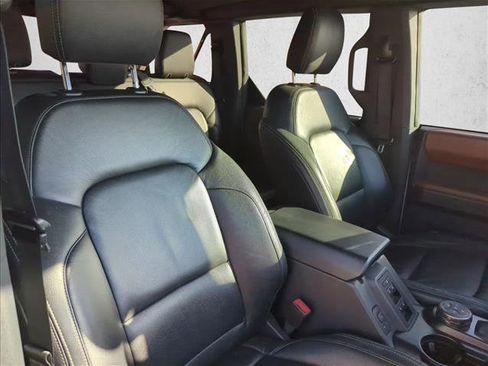 Used 2022 Ford Bronco Outer Banks w/ Sasquatch Package image 24