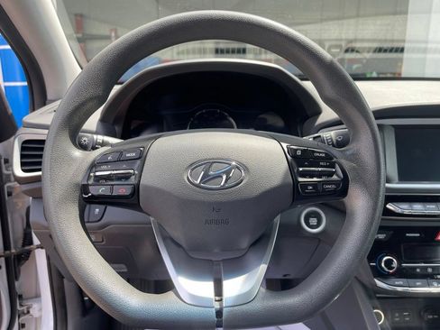 Used 2018 Hyundai Ioniq Blue FWD image 14