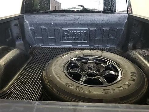 Used 2020 Chevrolet Silverado 1500 LT RWD image 14