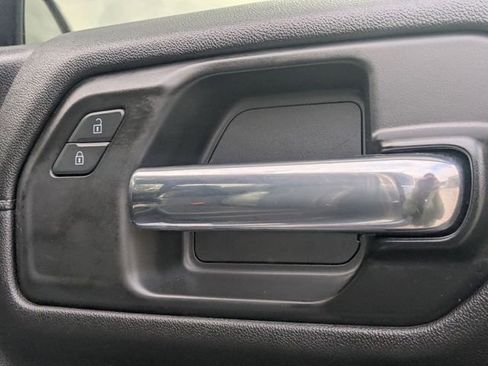 Used 2021 Chevrolet Silverado 1500 High Country w/ Technology Package image 34