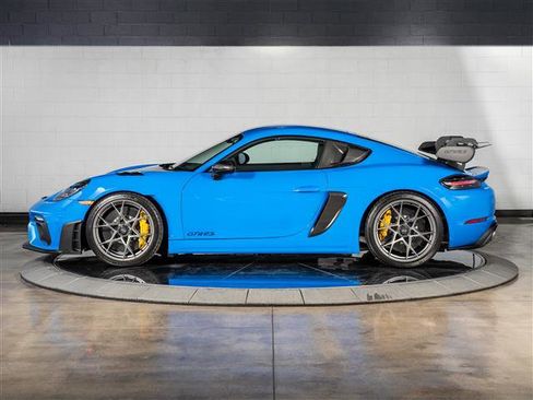 Certified 2024 Porsche 718 Cayman GT4 RS RWD image 2