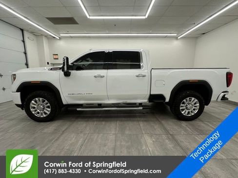 Used 2022 GMC Sierra 2500 Denali w/ Denali Ultimate Package image 2