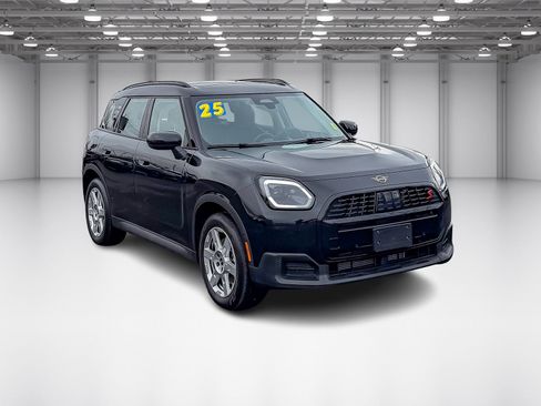 Used 2025 MINI Cooper Countryman S image 7