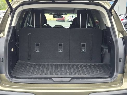 Certified 2025 Subaru Ascent Limited AWD/4WD image 18