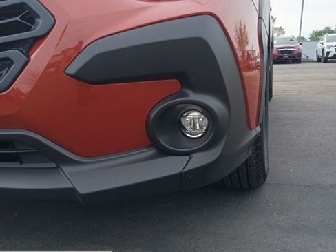 Used 2025 Subaru Crosstrek 2.0i Premium image 10