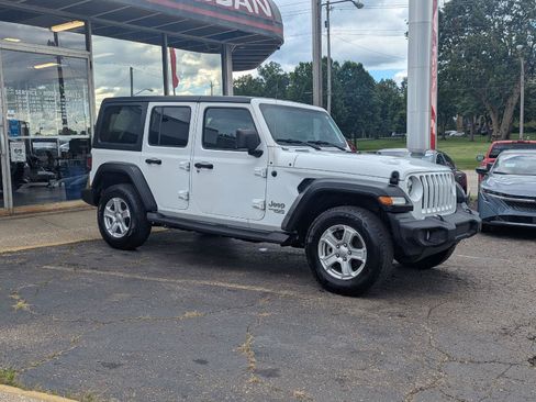 Used 2020 Jeep Wrangler Unlimited Sport S AWD/4WD image 12