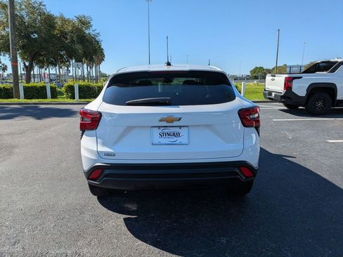 New 2026 Chevrolet Trax LS w/ Driver Confidence Package image 5
