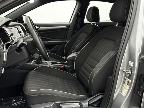 Used 2023 Volkswagen Jetta Sport image 12