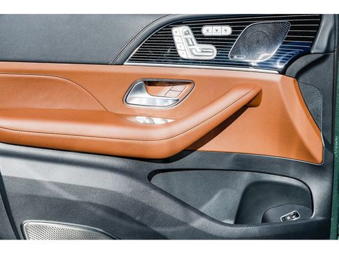 New 2026 Mercedes-Benz GLS 580 4MATIC image 23