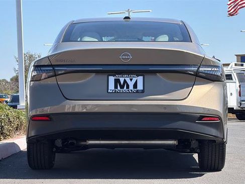 New 2027 Nissan Sentra SL w/ Floor Mat Package FWD image 5
