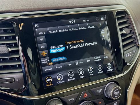 Used 2019 Jeep Grand Cherokee Overland image 31