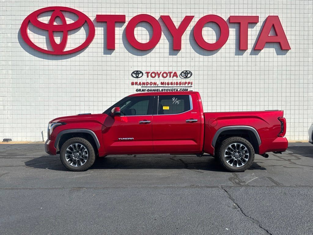 Used 2023 Toyota Tundra Limited w/ Power Package AWD/4WD image 4