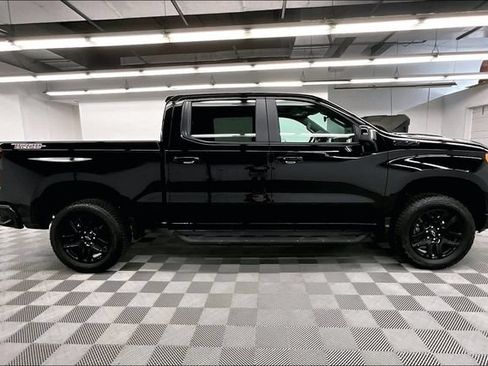 Used 2026 Chevrolet Silverado 1500 LT Trail Boss w/ LT Trail Boss Premium Package AWD/4WD image 15