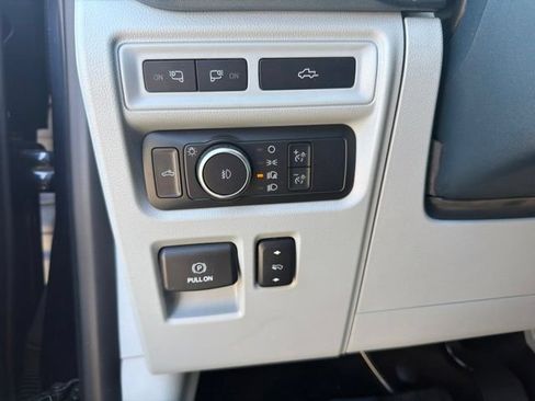 Used 2022 Ford F150 Limited AWD/4WD image 26