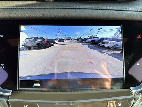 Used 2025 Cadillac XT6 Premium Luxury AWD/4WD image 19