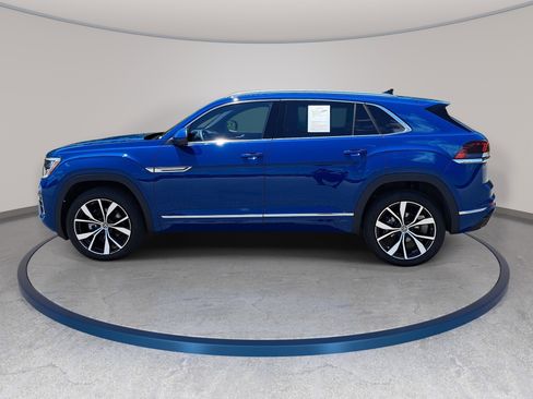 Certified 2025 Volkswagen Atlas Cross Sport SEL Premium R-Line AWD/4WD image 8