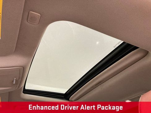 Used 2018 Chevrolet Silverado 1500 High Country image 6