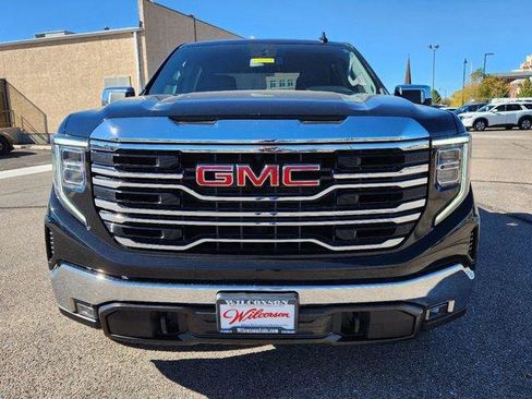 Used 2024 GMC Sierra 1500 SLT AWD/4WD image 5