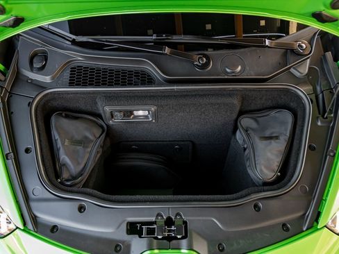 Used 2020 Lamborghini Huracan EVO image 28