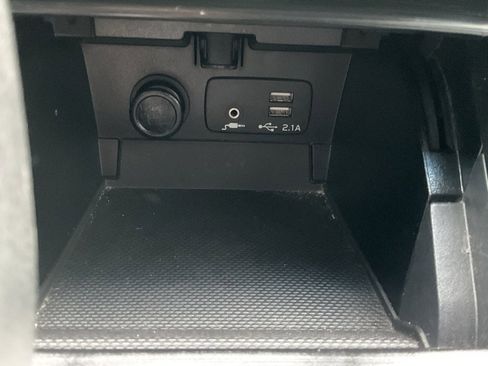 Used 2019 Subaru Legacy 2.5i Premium image 11