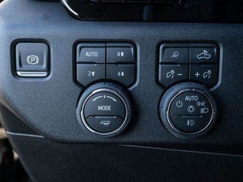 New 2026 Chevrolet Silverado 1500 ZR2 image 23