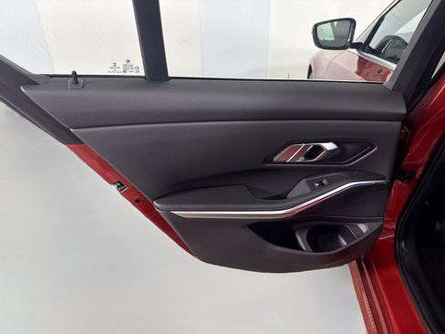 Used 2022 BMW 330i Sedan image 26