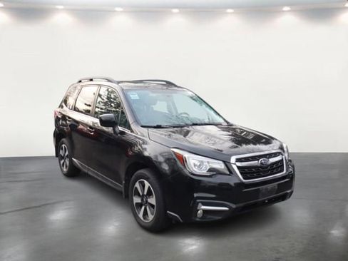 Used 2017 Subaru Forester 2.5i Limited image 1