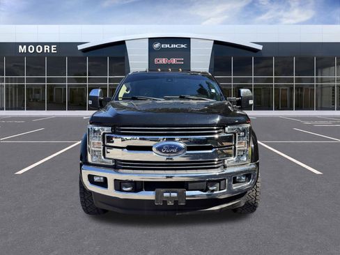 Used 2019 Ford F450 Lariat w/ Lariat Ultimate Package AWD/4WD image 3