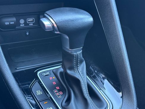 Used 2019 Kia Niro EX Premium w/ Sunroof Package image 26