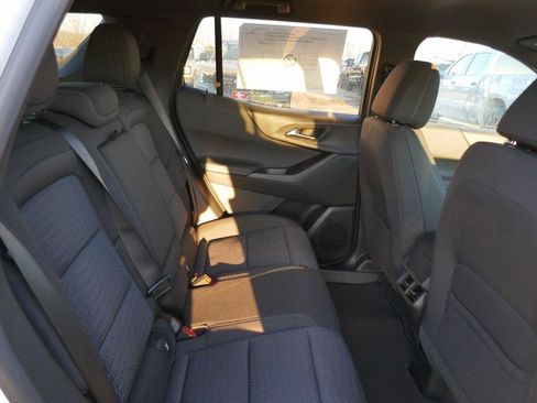 New 2026 Chevrolet Equinox LT image 11