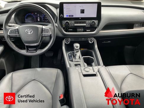 Certified 2024 Toyota Grand Highlander AWD image 34