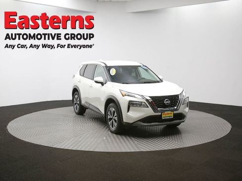 Used 2022 Nissan Rogue SV image 46