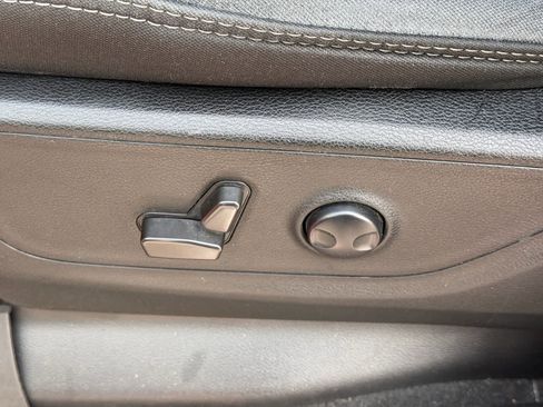 Used 2022 RAM 1500 Big Horn image 7