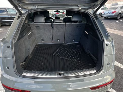 Used 2019 Audi SQ5 Premium Plus w/ Premium Plus Package image 14